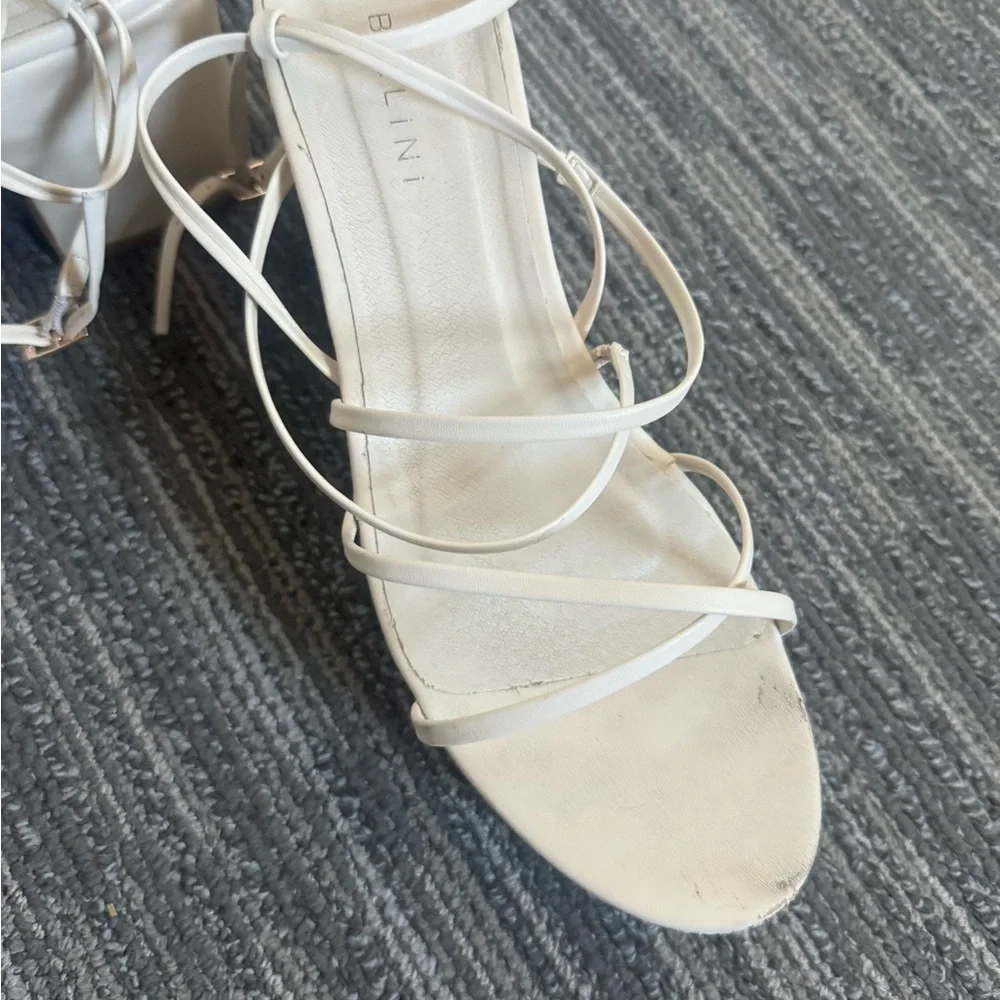 heels - Picture 5 of 7